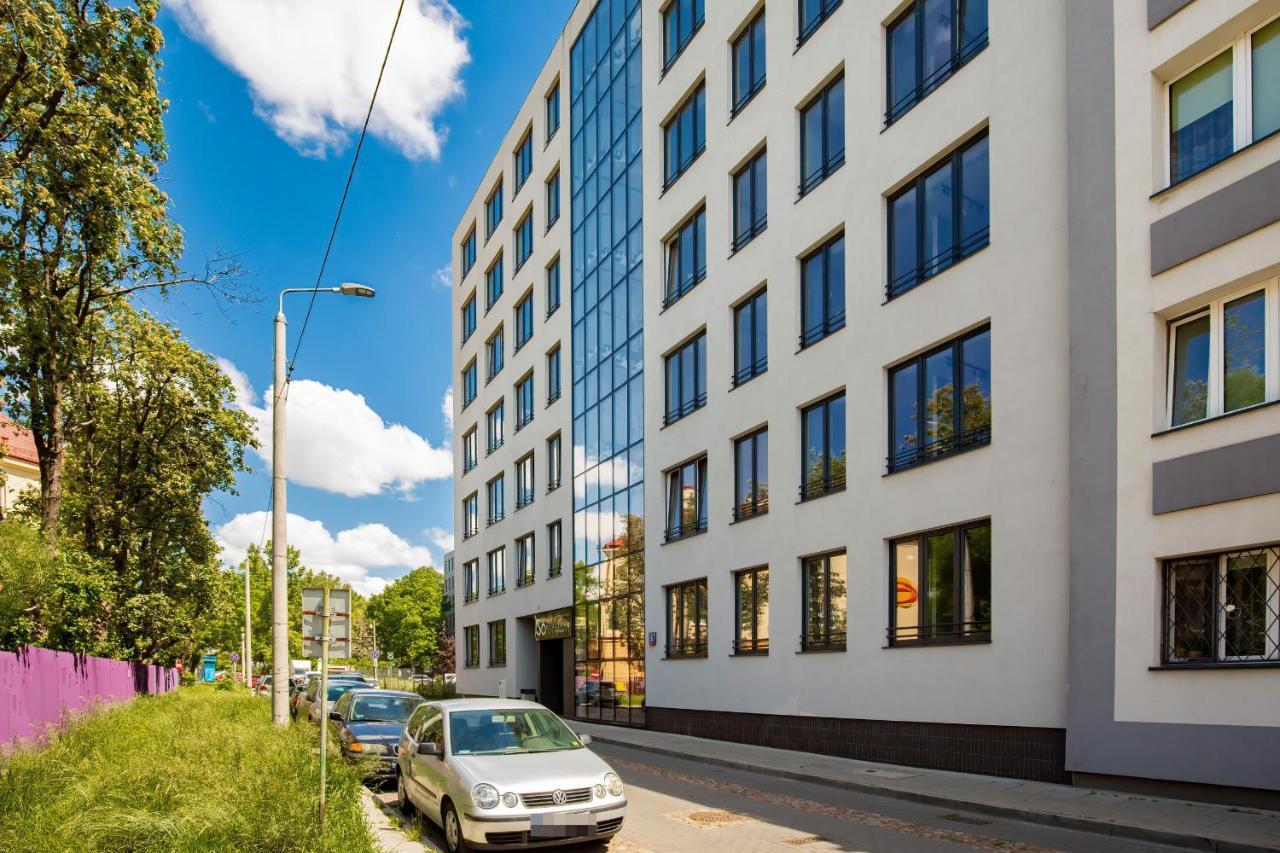 Wola Pet-Friendly Apartments With Ac Slawinska By Noclegi Renters Varsovie Extérieur photo