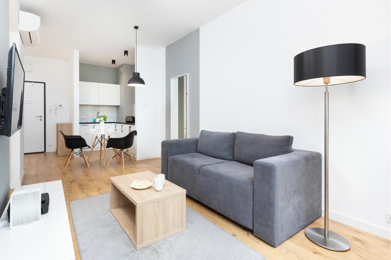 Wola Pet-Friendly Apartments With Ac Slawinska By Noclegi Renters Varsovie Extérieur photo